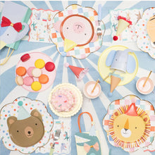 Load image into Gallery viewer, Meri Meri Animal Parade Die Cut Plates