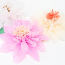 Load image into Gallery viewer, Meri Meri Flower Garden Giant Garland