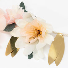 Load image into Gallery viewer, Meri Meri Rose Blossom Garland

