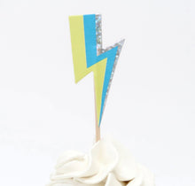 Load image into Gallery viewer, Meri Meri Superhero Cupcake Kit
